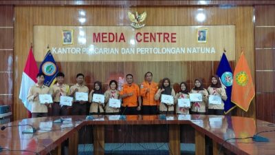 Berperan Aktif Saat Lebaran, Saka SAR SMAN 1 Bunguran Tengah Terima Penghargaan